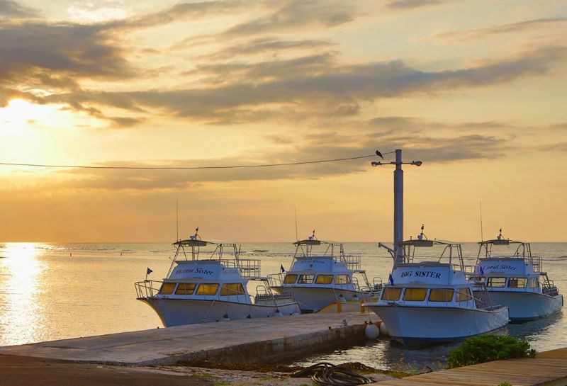 Cayman-Brac-Boats