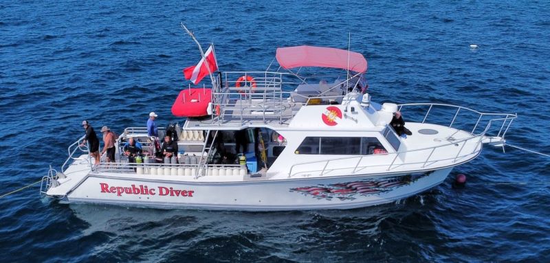 Conch-Republic-Divers-Boat